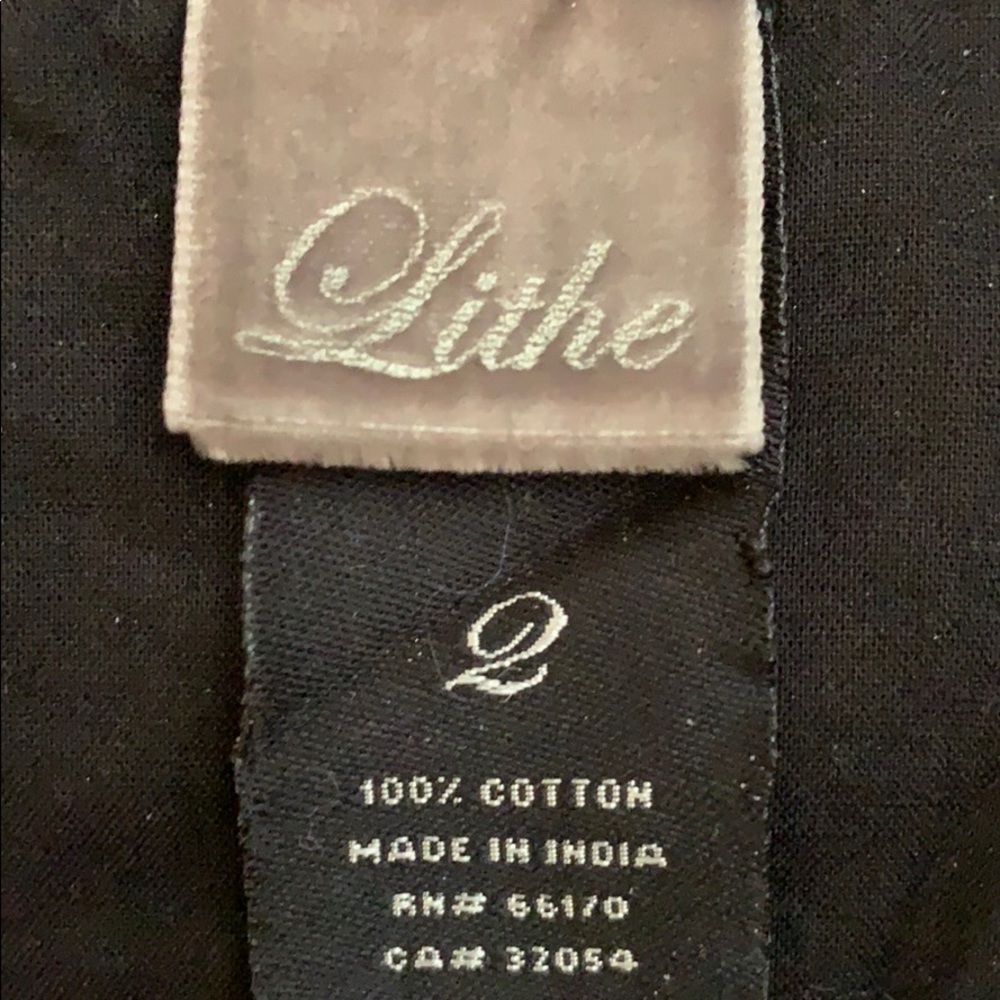 Lithe Black Skirt - Picture 4 of 4